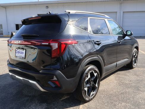 Used 2025 Kia Seltos S FWD image 8