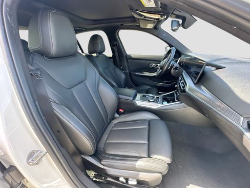 Used 2023 BMW 330i Sedan w/ M Sport Package RWD image 29