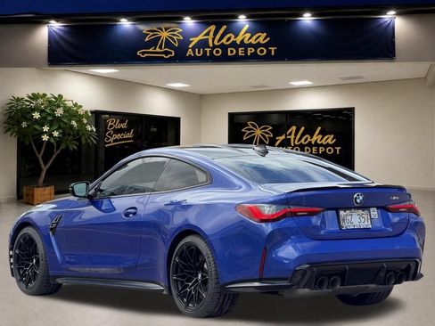 Used 2022 BMW M4 Coupe RWD image 3