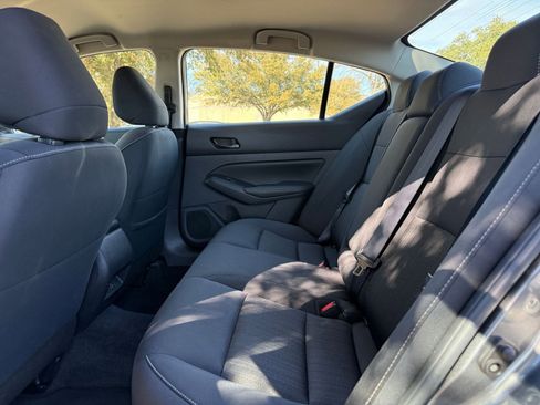 Used 2025 Nissan Altima 2.5 SV image 45