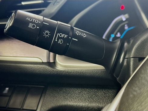 Used 2018 Honda Civic EX-T image 12