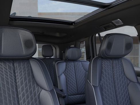 New 2026 Cadillac Vistiq Premium Luxury image 24