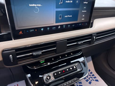 Certified 2023 Lincoln Corsair Reserve w/ Equipment Group 202A image 21