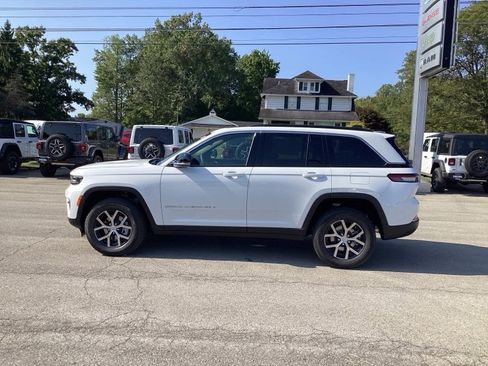 New 2025 Jeep Grand Cherokee Limited image 4
