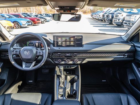Used 2025 Honda Accord Touring image 23