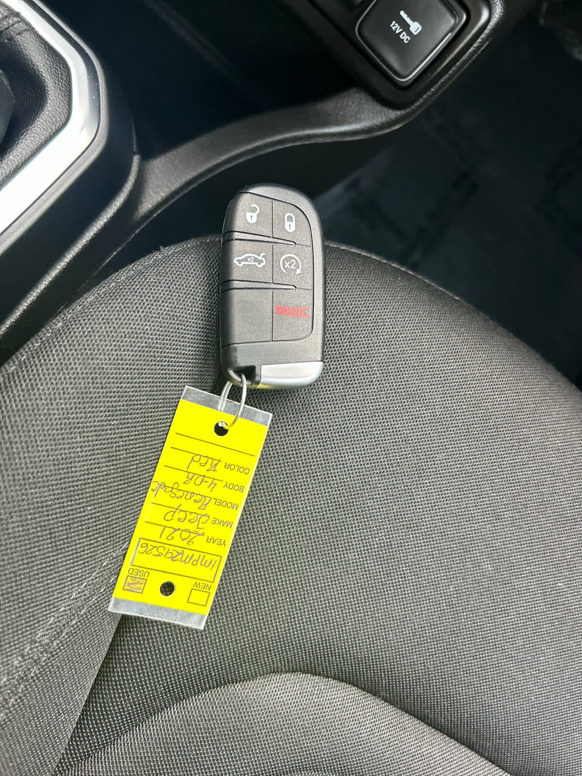 Used 2021 Jeep Renegade Latitude w/ Luxury Group I FWD image 22