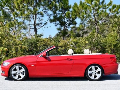 Used 2011 BMW 328i Convertible image 29