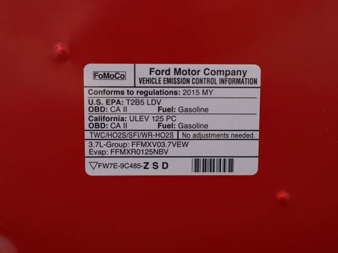 Used 2015 Ford Mustang Convertible w/ Equipment Group 051A RWD image 28