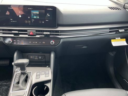 New 2026 Kia Sportage SX FWD image 13