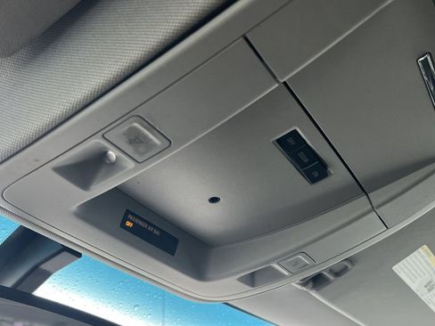 Used 2018 Chevrolet Silverado 1500 LT image 11