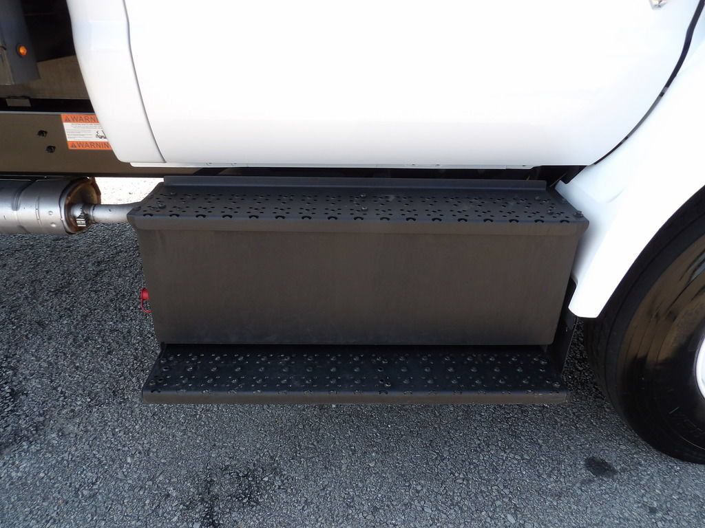 Used 2025 Ford F650 2WD Regular Cab Super Duty image 51