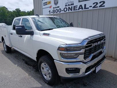 New 2026 RAM 2500 Tradesman w/ Chrome Appearance Group