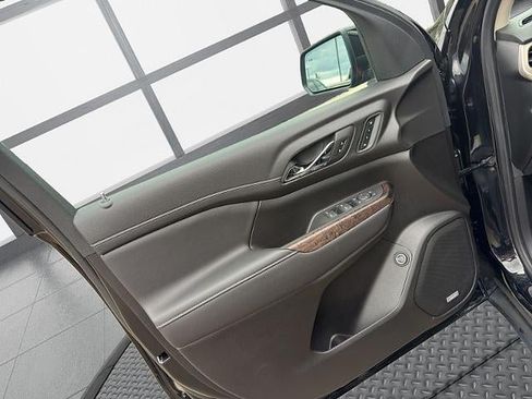Used 2022 GMC Acadia Denali w/ LPO, Floor Liner Package AWD/4WD image 41
