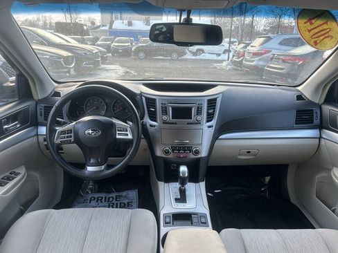 Used 2014 Subaru Outback 2.5i Premium image 11