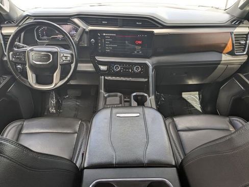 Used 2024 GMC Sierra 3500 Denali w/ Denali Reserve Package image 16