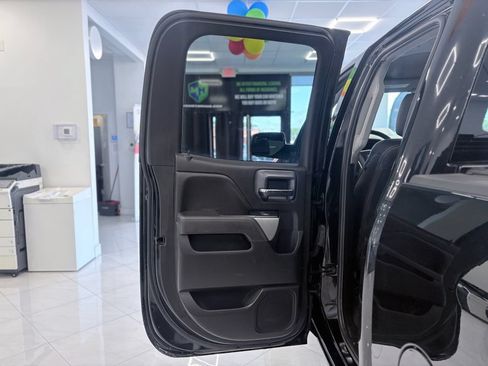 Used 2017 Chevrolet Silverado 1500 LTZ Z71 w/ LTZ Plus Package AWD/4WD image 35