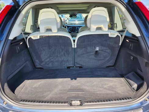Used 2025 Volvo XC90 T8 Plus w/ Protection Package Premier AWD/4WD image 34
