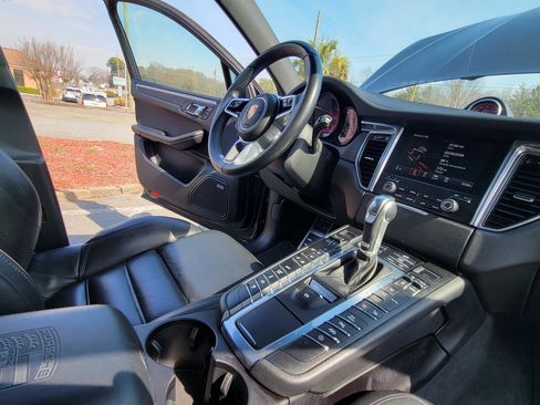 Used 2017 Porsche Macan GTS w/ Premium Package Plus image 51