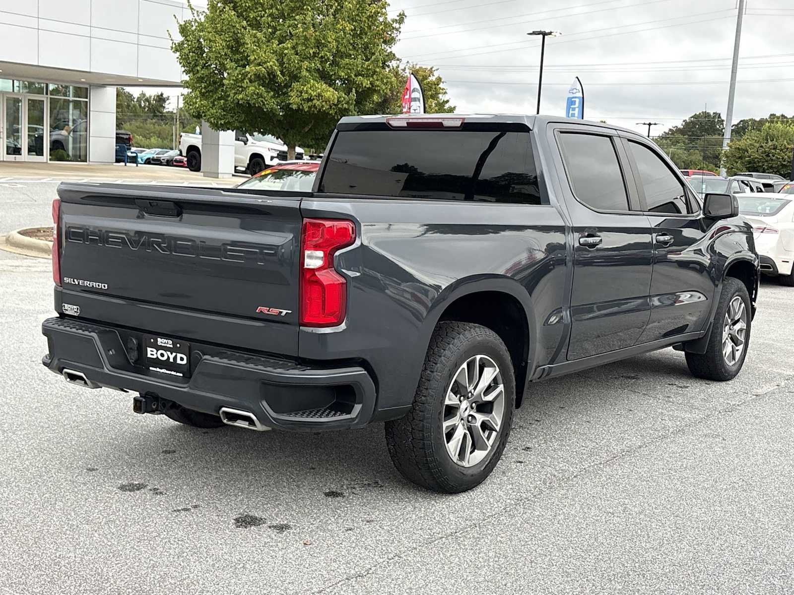 Used 2022 Chevrolet Silverado 1500 RST AWD/4WD image 6