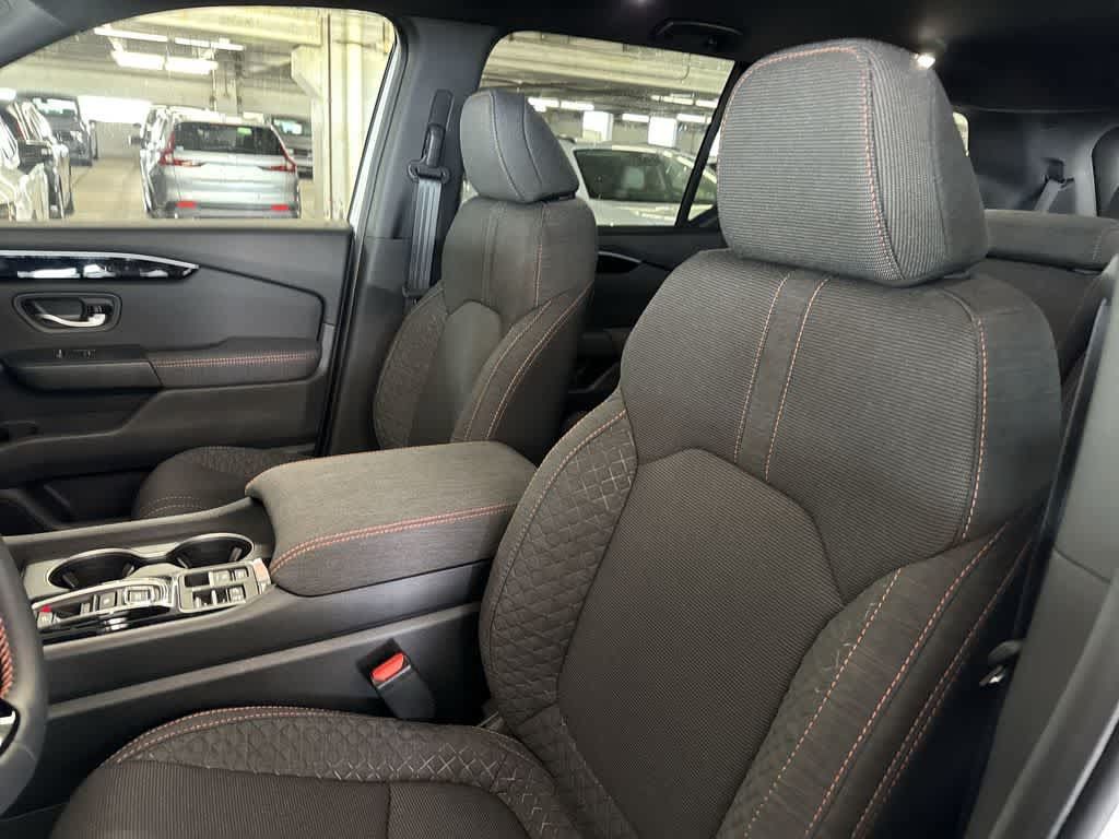 New 2026 Honda Pilot Sport image 13