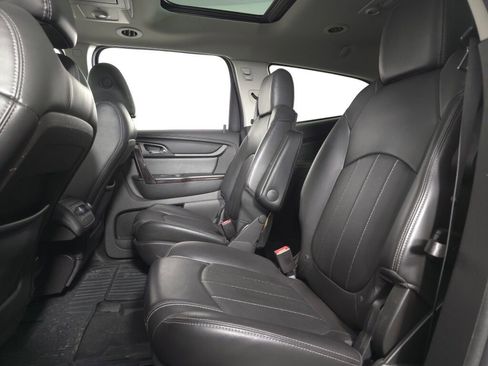 Used 2017 Chevrolet Traverse Premier image 34