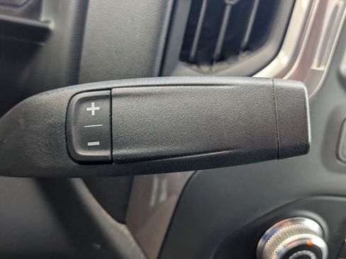 Used 2022 GMC Sierra 2500 Pro w/ Convenience Package image 24