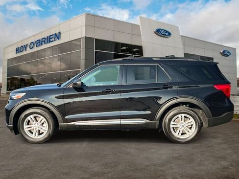 Certified 2024 Ford Explorer XLT AWD/4WD image 2