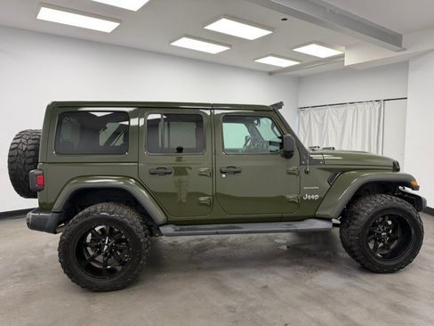 Used 2021 Jeep Wrangler Unlimited Sahara w/ Uconnect 4C Nav & Sound Group AWD/4WD image 14