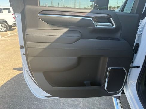 New 2026 Chevrolet Silverado 2500 LT w/ Z71 Chrome Sport Edition image 28