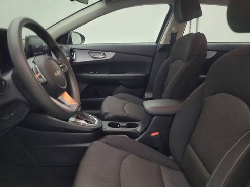 Used 2024 Kia Forte LXS FWD image 17