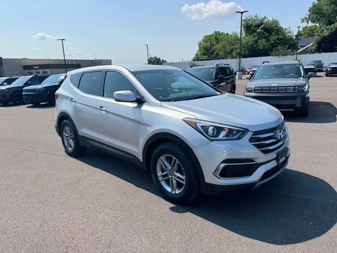 Used 2017 Hyundai Santa Fe Sport AWD/4WD image 2