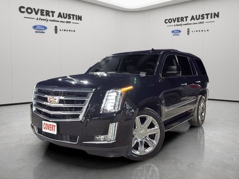 Used 2020 Cadillac Escalade Luxury image 1