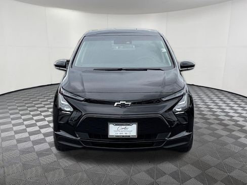 Used 2023 Chevrolet Bolt LT FWD image 2