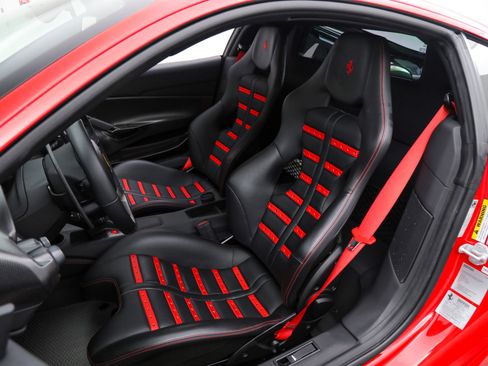 Certified 2019 Ferrari 488 Pista Coupe image 2