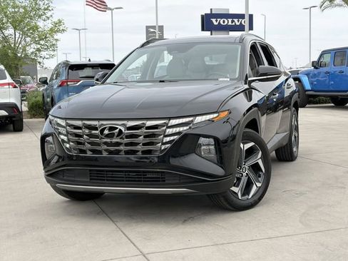 Used 2024 Hyundai Tucson Limited AWD/4WD image 3