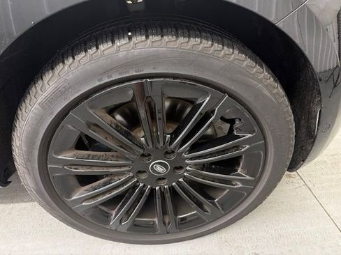 Used 2023 Land Rover Range Rover Long Wheelbase Autobiography AWD/4WD image 24