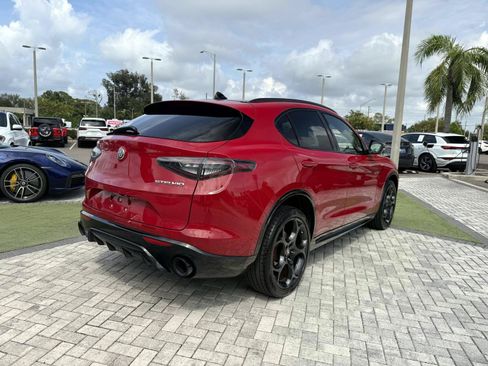 Used 2024 Alfa Romeo Stelvio Veloce AWD/4WD image 5
