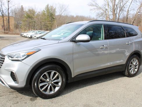 Used 2019 Hyundai Santa Fe XL SE image 13