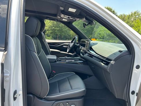 Used 2024 Cadillac Escalade ESV Sport w/ LPO, ONYX Package AWD/4WD image 53