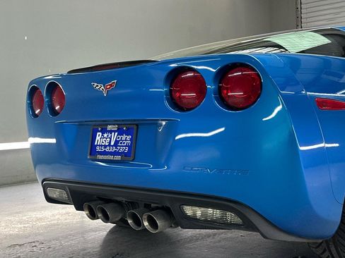 Used 2009 Chevrolet Corvette Coupe w/ Preferred Equipment Group RWD image 9