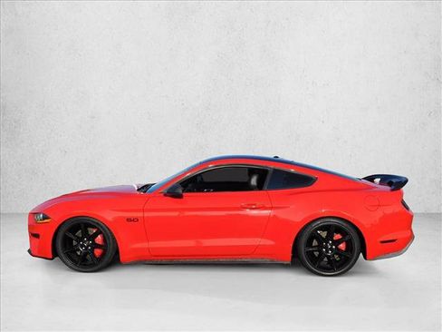 Used 2020 Ford Mustang GT Premium w/ Black Accent Package RWD image 8