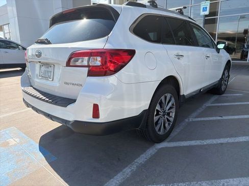 Used 2017 Subaru Outback 2.5i Touring w/ Popular Package #5A image 3