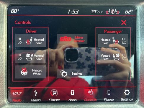 Used 2018 Dodge Charger R/T image 31