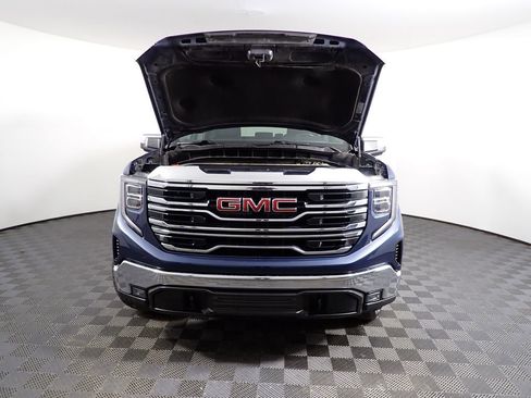 Used 2023 GMC Sierra 1500 SLT w/ SLT Premium Package image 8