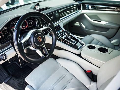 Used 2017 Porsche Panamera Turbo AWD/4WD image 15