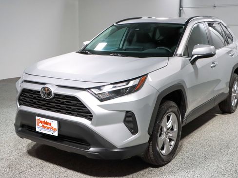 Used 2022 Toyota RAV4 XLE image 30