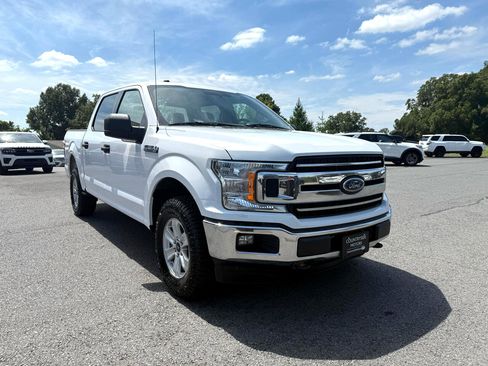 Used 2018 Ford F150 XLT w/ Trailer Tow Package image 8