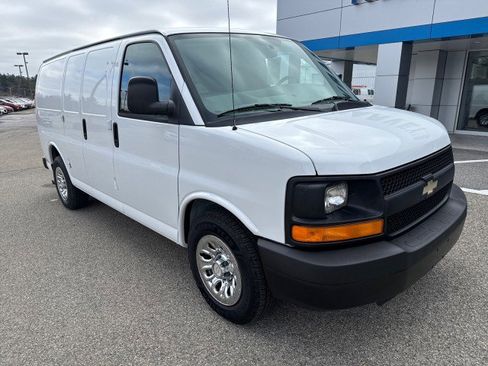Used 2013 Chevrolet Express 1500 image 7