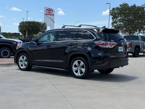 Used 2015 Toyota Highlander Limited FWD image 3