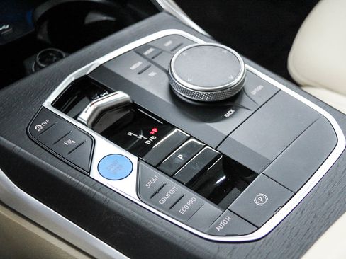 Certified 2023 BMW i4 eDrive35 w/ Premium Package image 20